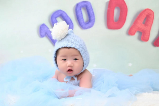 南昌宝宝多久会笑